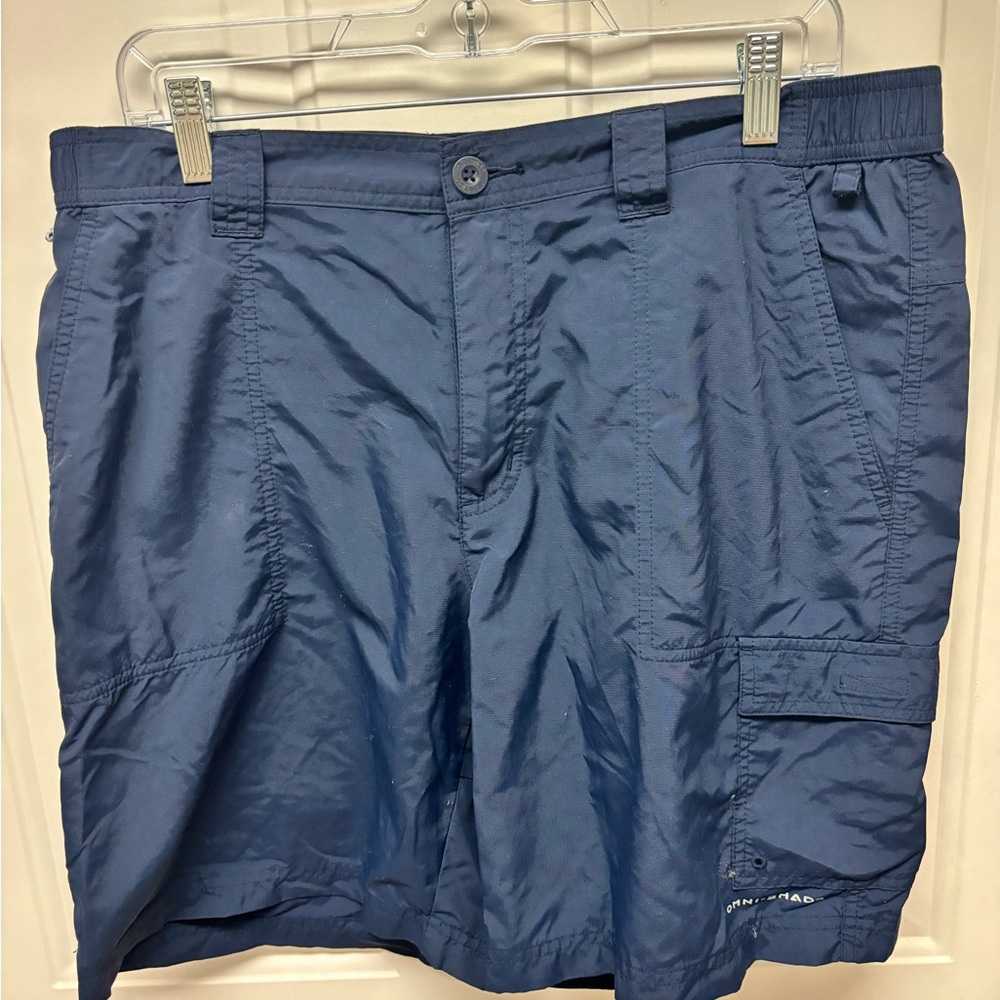 Columbia PFG shorts‎
